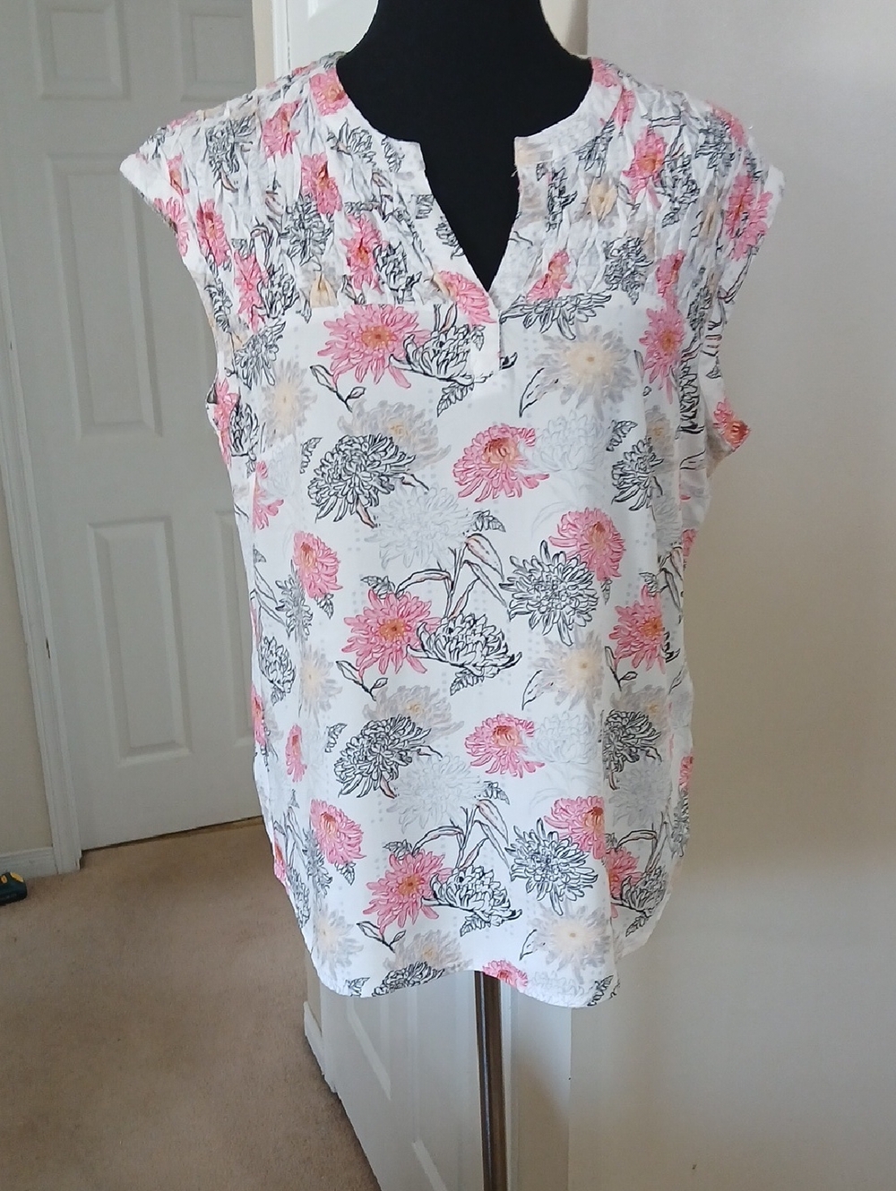 Floral White Cap-Sleeve Camisole Top Pink & Gray Floral